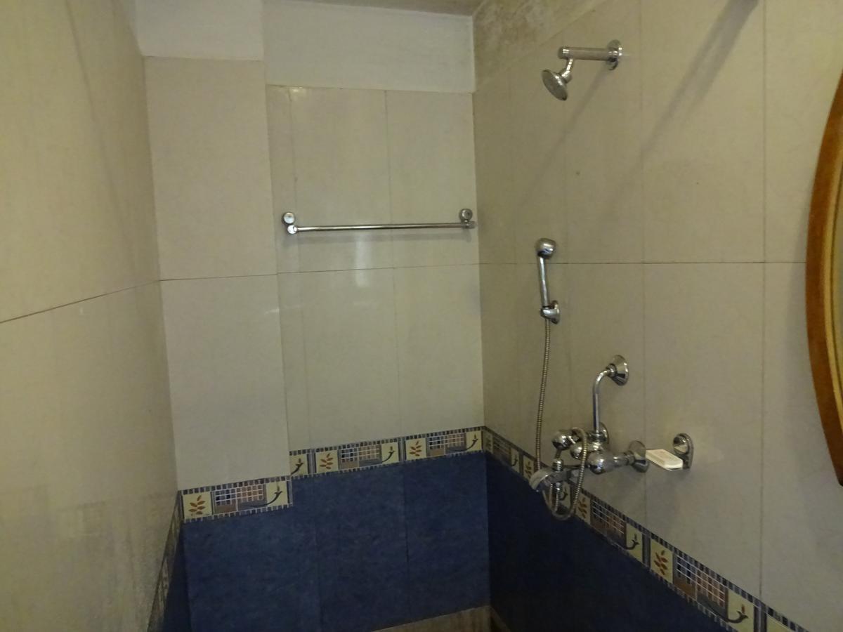 גנגטוק Jain Group Hotel Royal Residency מראה חיצוני תמונה